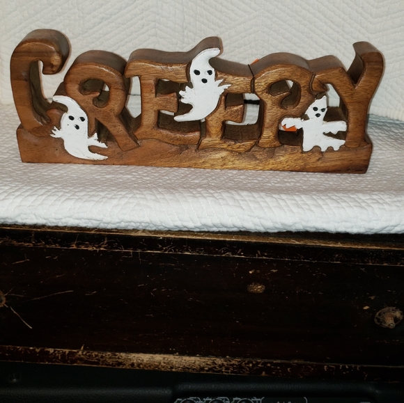 Handcrafted Wooden Halloween Decoration. - Picture 4 of 6